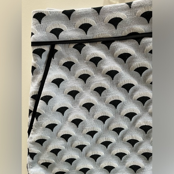 Ann Taylor textured skirt-light blue/black/white..above knee size 10 - Picture 8 of 12